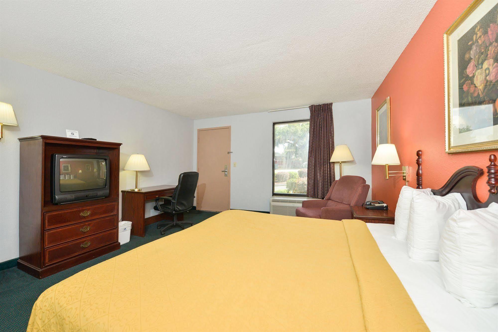 Suburban Studios Hinesville - Fort Stewart Area Dış mekan fotoğraf